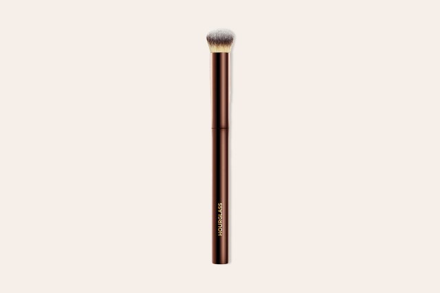 Hourglass Vanish Seamless Finish Concealer Brush