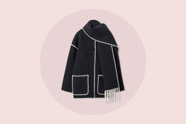 Chouyatou Winter Coat With Tassel Scarf